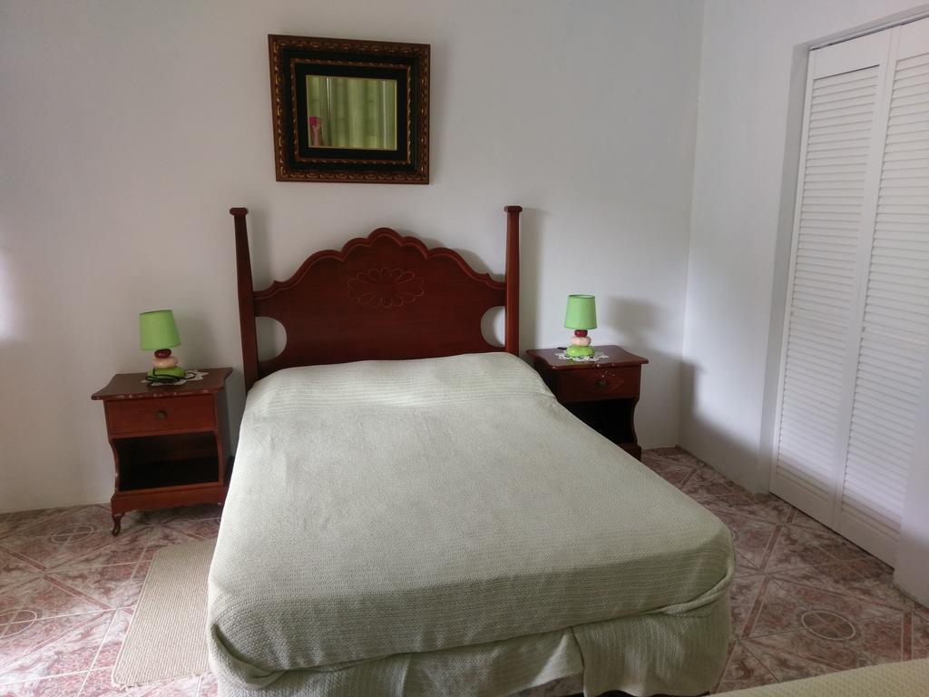 Polish Princess Guest House بورت أنطونيو المظهر الخارجي الصورة